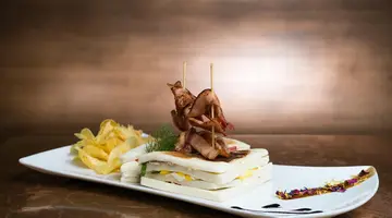 DuoMo hotel & noMi club