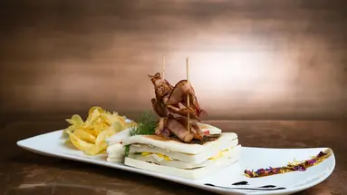 DuoMo hotel & noMi club