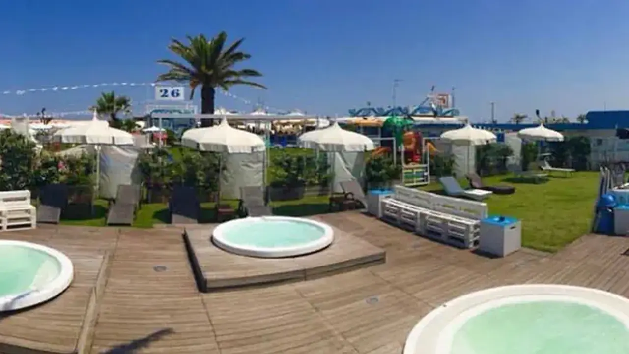 DuoMo hotel & noMi club
