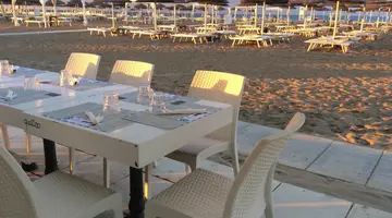 DuoMo hotel & noMi club