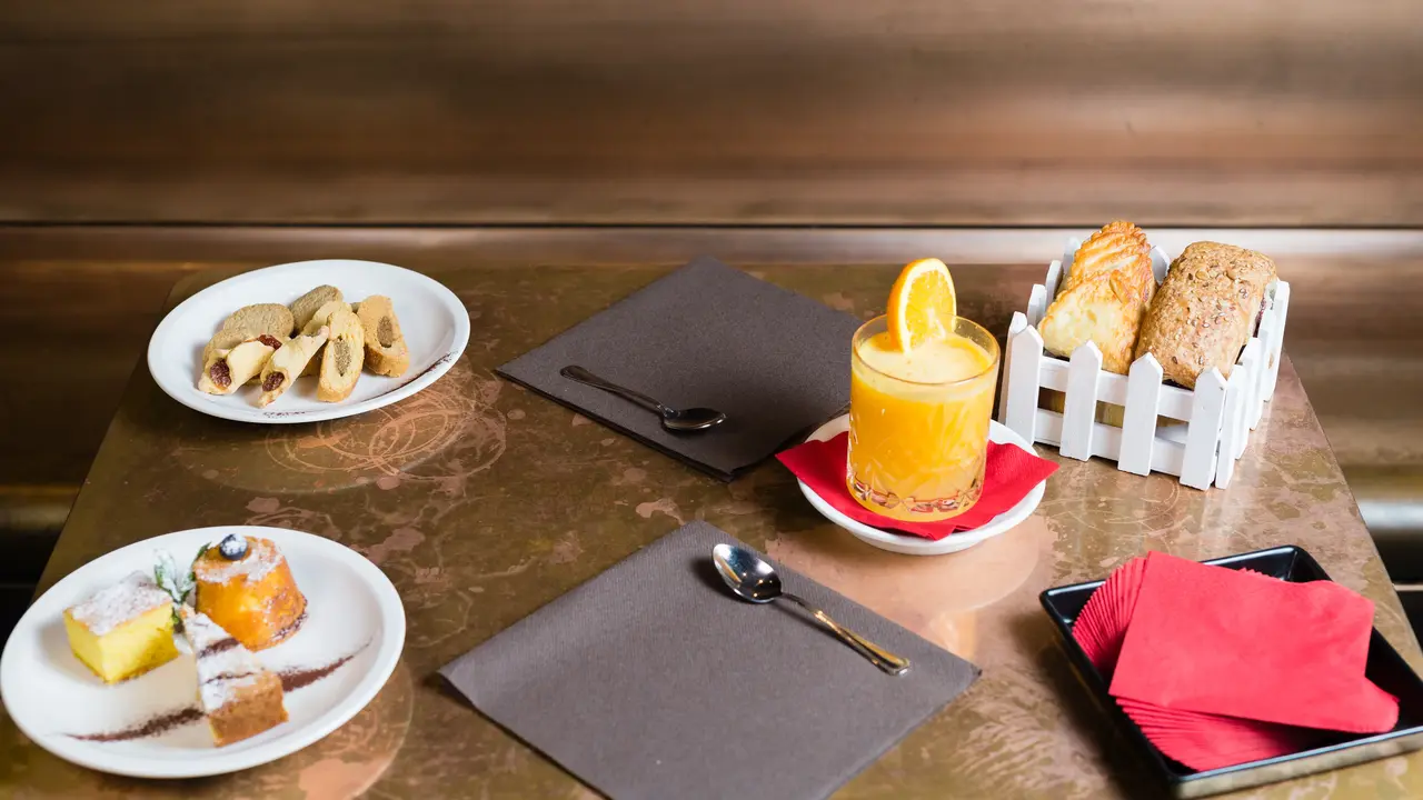 DuoMo hotel & noMi club