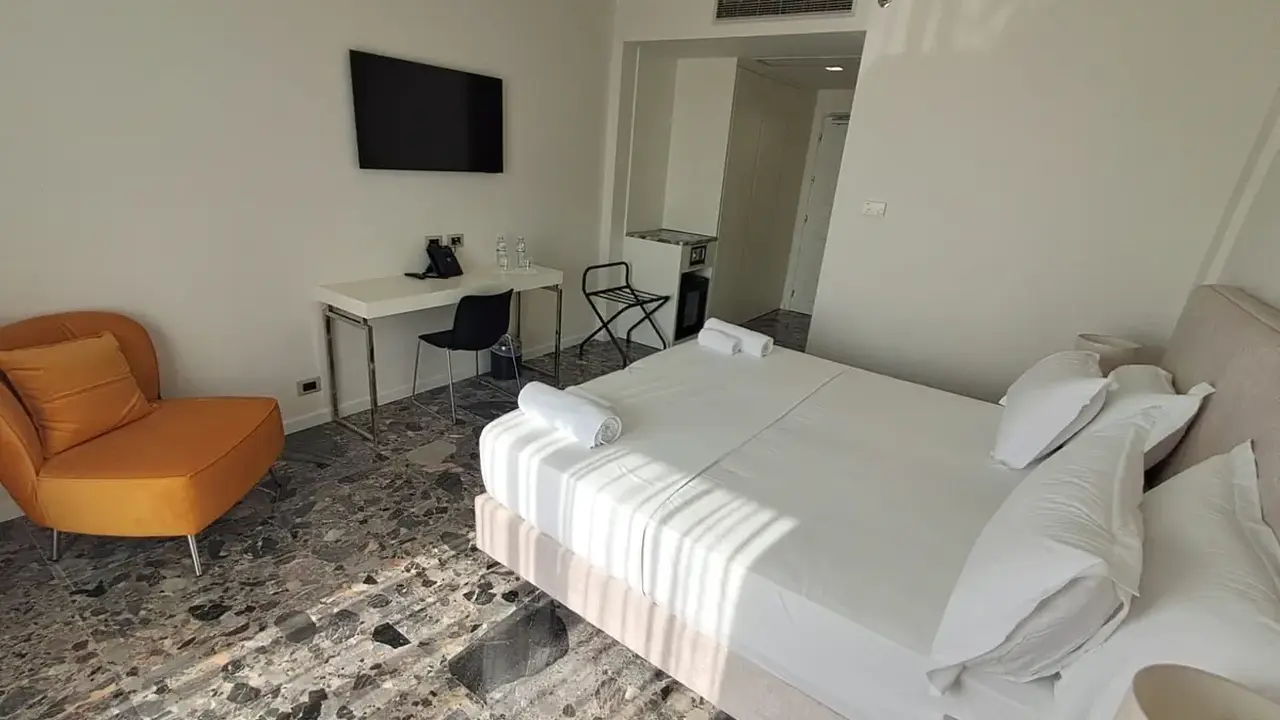Durres Bay Hotel
