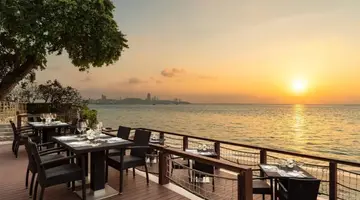 Dusit Thani Pattaya