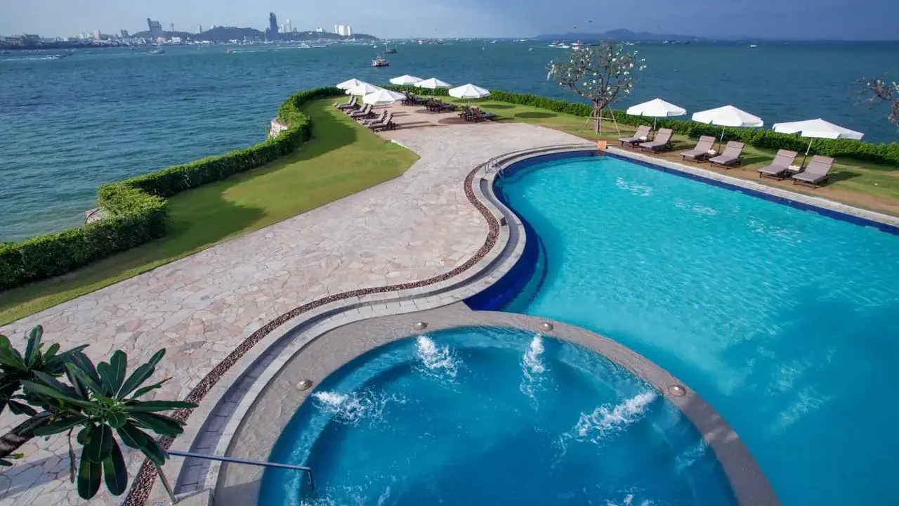 Dusit Thani Pattaya