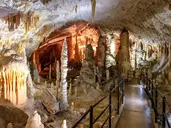 Dwie stolice i Plitwice + Jaskinia Posto