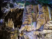Dwie stolice i Plitwice + Jaskinia Posto