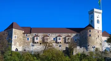 Dwie stolice i Plitwice + Jaskinia Posto