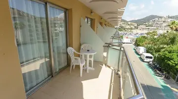 DWO Sirius -Adults Only