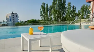 Dwo Sirius by Checkin Adults only