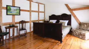 Dwór w Podstolicach