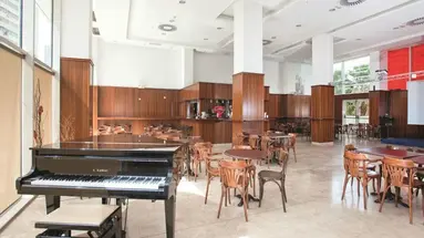 Dynastic Hotel and Spa