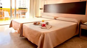 Dynastic Hotel