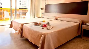 Dynastic Hotel