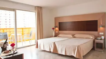 Dynastic Hotel