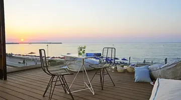 Dyo Suites
