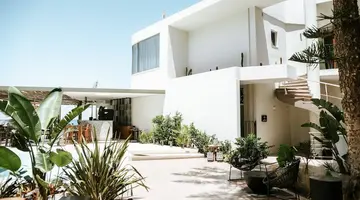 Dyo Suites