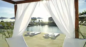 E Hotel Spa and Resort