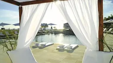 E Hotel Spa and Resort