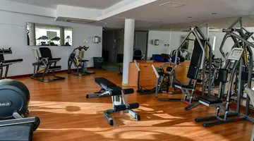 E Hotel Spa and Resort