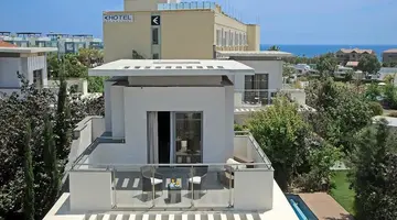 E Hotel Spa And Resort