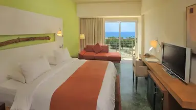 E Hotel Spa And Resort