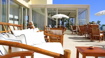 E Hotel Spa and Resort