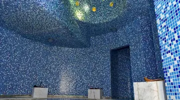 E Hotel Spa And Resort