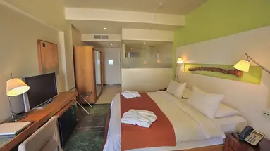 E Hotel Spa and Resort