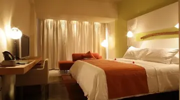 E Hotel Spa and Resort