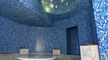 E Hotel Spa And Resort