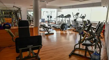 E Hotel Spa And Resort