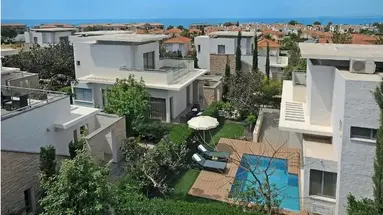 E Hotel Spa and Resort