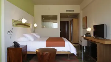 E Hotel Spa & Resort