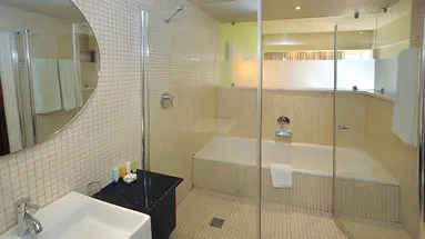 E Hotel Spa & Resort