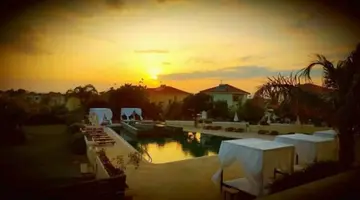 E Hotel Spa & Resort