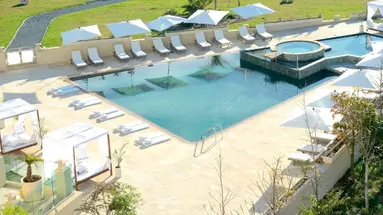 E Hotel Spa & Resort
