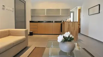 E Hotel Spa & Resort