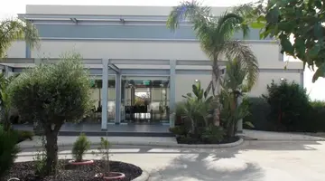 E Hotel Spa & Resort