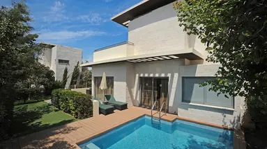 E Hotel Spa & Resort