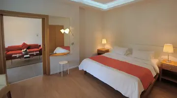E Hotel Spa & Resort