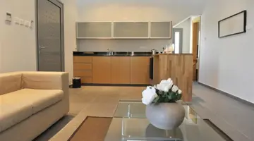 E Hotel Spa & Resort