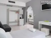 Eagle Nest Hotel