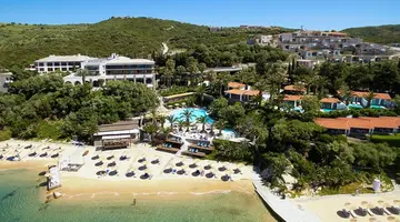 EAGLES VILLAS
