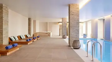 EAGLES VILLAS