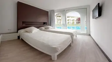 Ebano Hotel Apartments & Spa