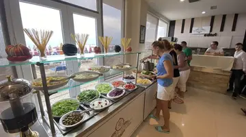 Edart Hotel