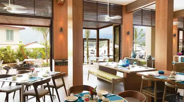 EDEN BLEU HOTEL