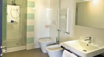 EDEN HOTEL