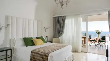 Eden Roc Hotel