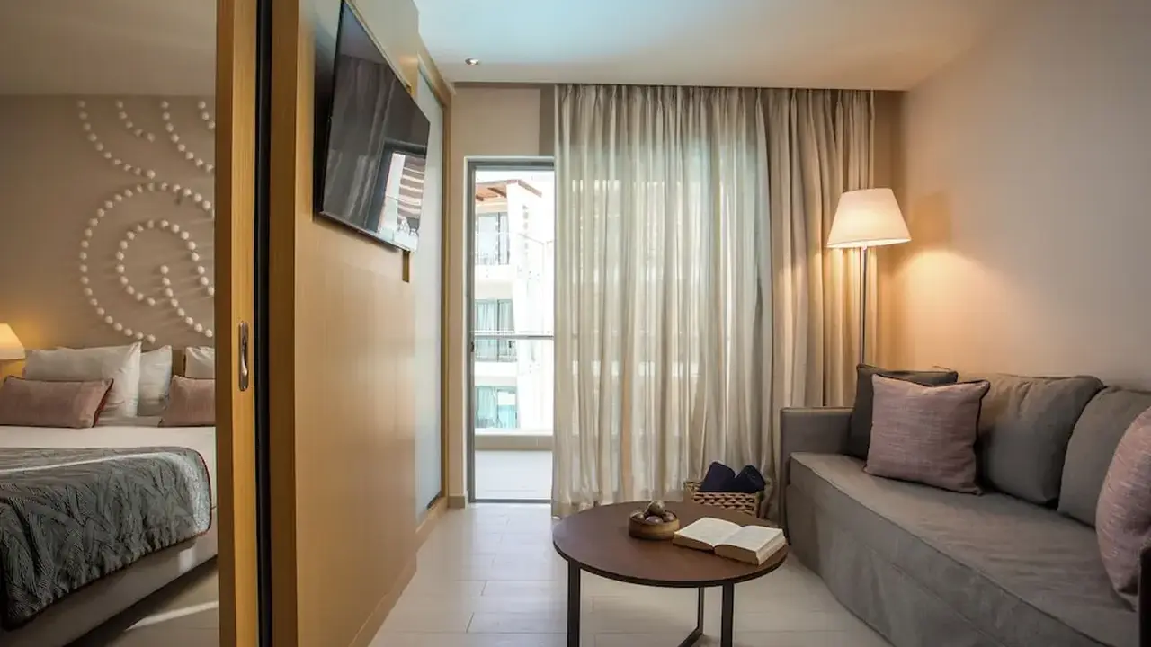 Eden Roc Resort Hotel